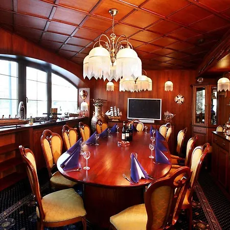 Botel Albatros