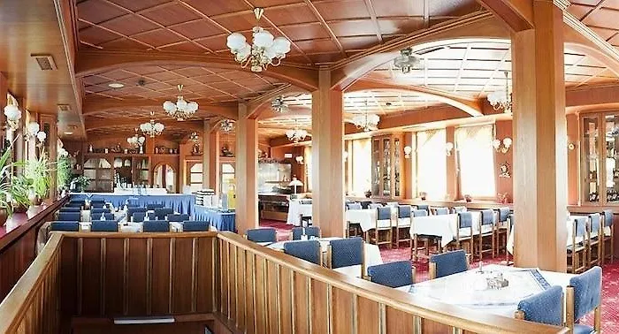 船上ホテル Albatros