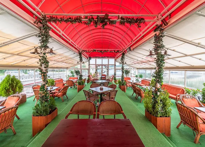 Albatros 船上ホテル プラハ