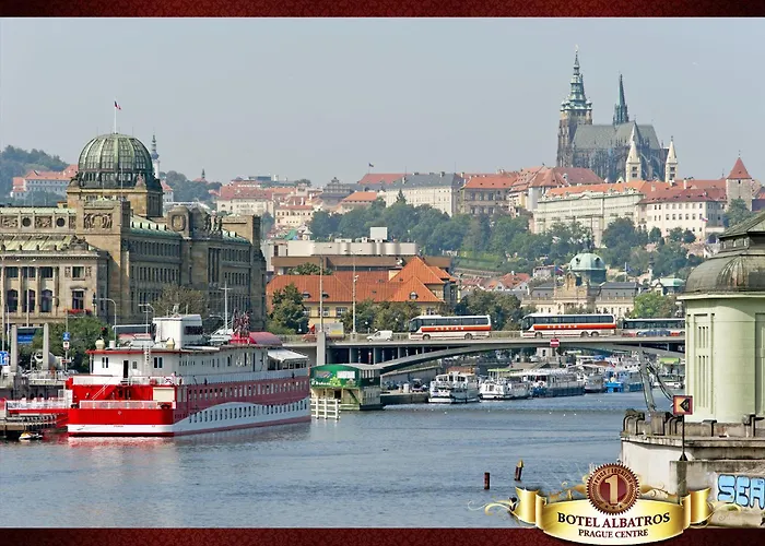 Albatros 船上ホテル 3*