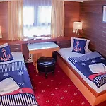 Albatros Bateau-hôtel 3*